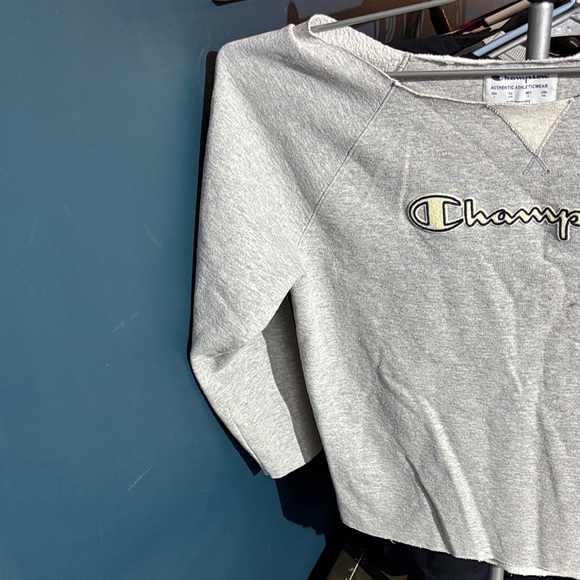 Champion Heather Gray Raglan Sleeve Top - Picture 4 of 5